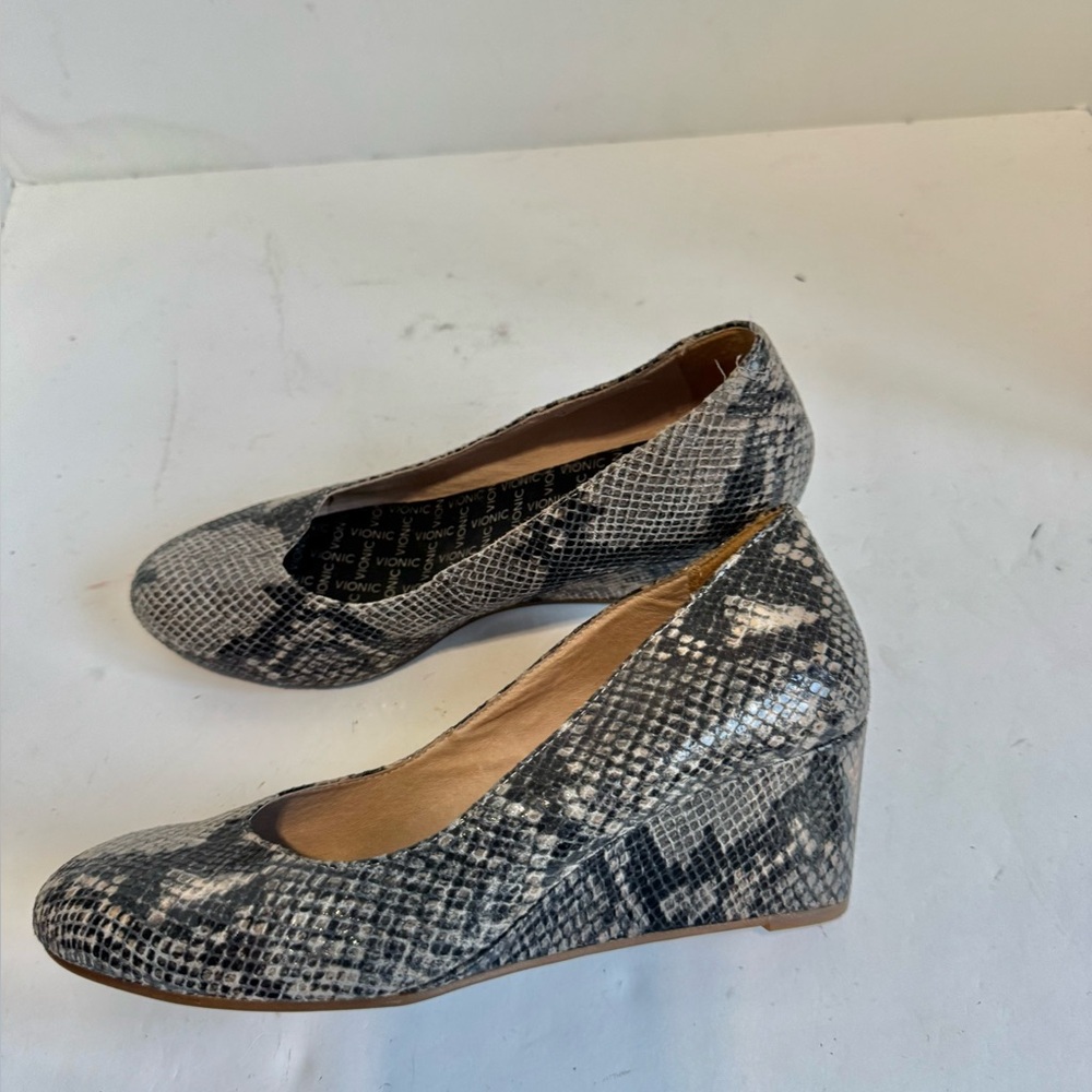 Vionic Shoes Vionic Elevated Antonia Snakeskin. S… - image 6